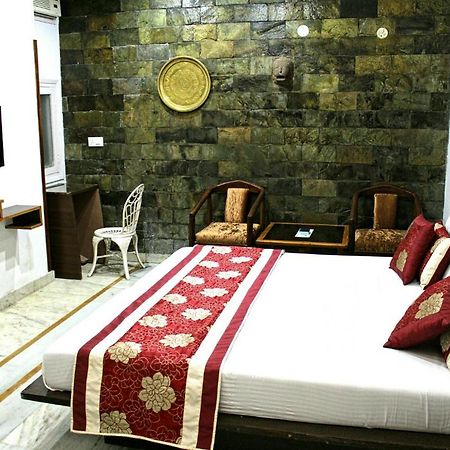 Kaveri Hotel And Restaurant Yamunānagar 외부 사진