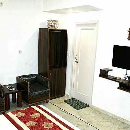 Kaveri Hotel And Restaurant Yamunānagar 외부 사진